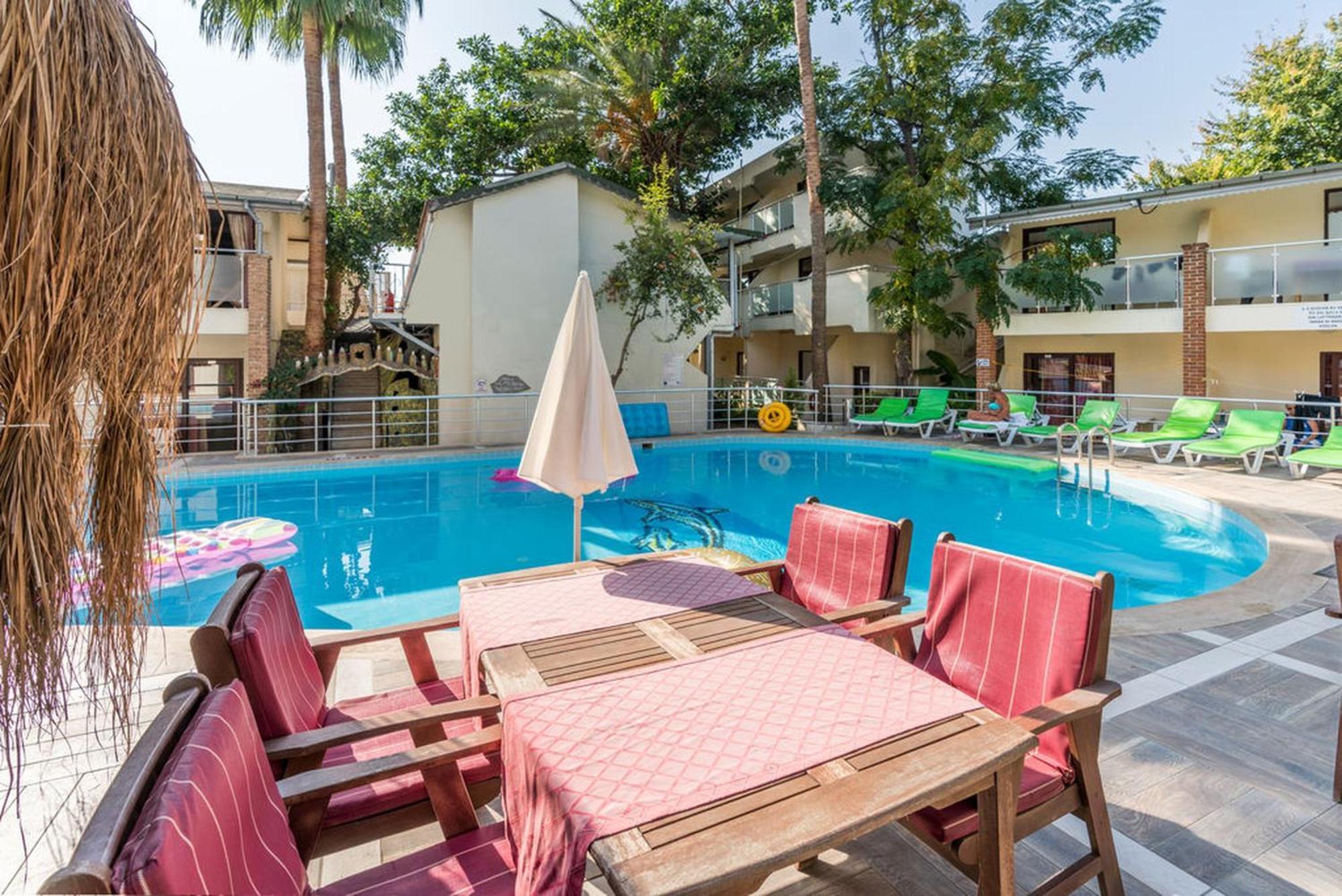Tropic Beach Club Side Hotel מראה חיצוני תמונה