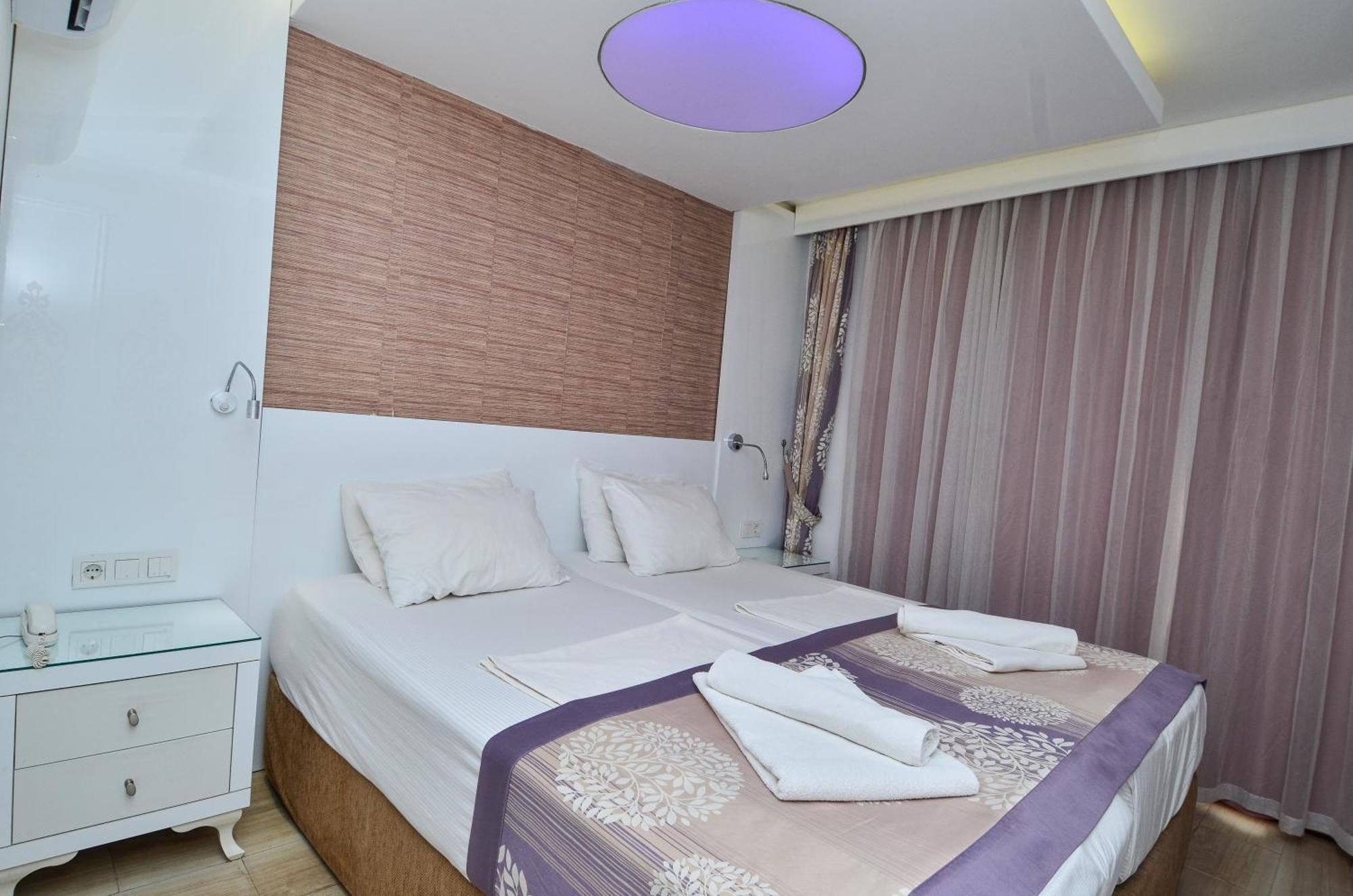 Tropic Beach Club Side Hotel מראה חיצוני תמונה
